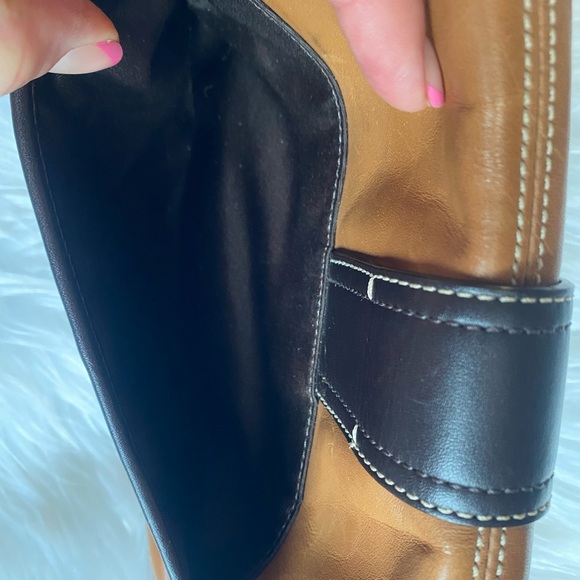 Coach Soho Shoulder Bag Burnish Tan & Brown 2 Tone Leather F10910 Vtg - Picture 10 of 16